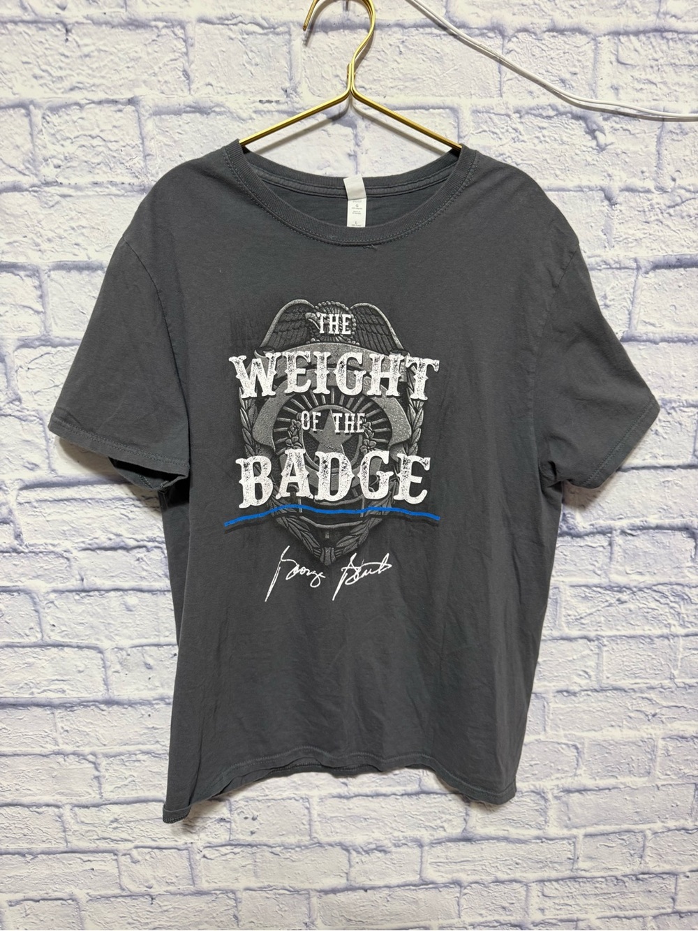 George Strait The Weight Of The Badge T Shirt Size L
Pre owned condition
The